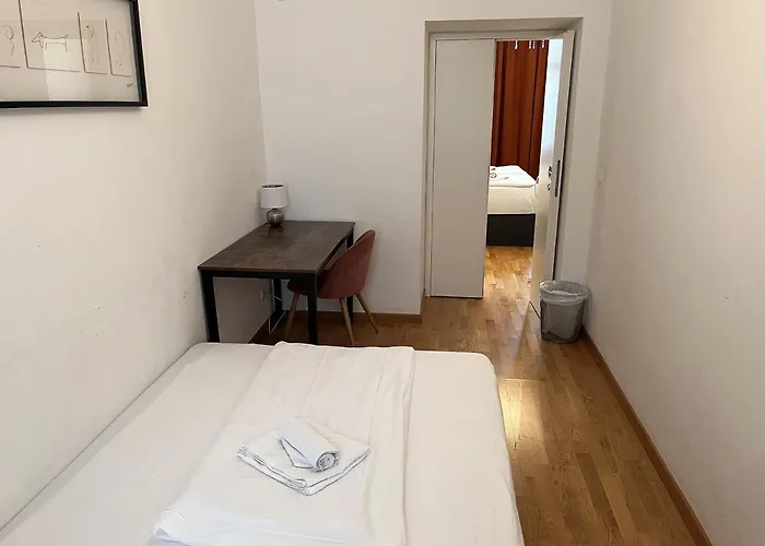 Casa Nostra - Zentrale Am Augarten